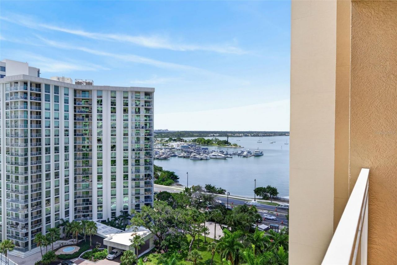 35 Watergate Drive, Unit 1104, Sarasota, FL 34236 Photo