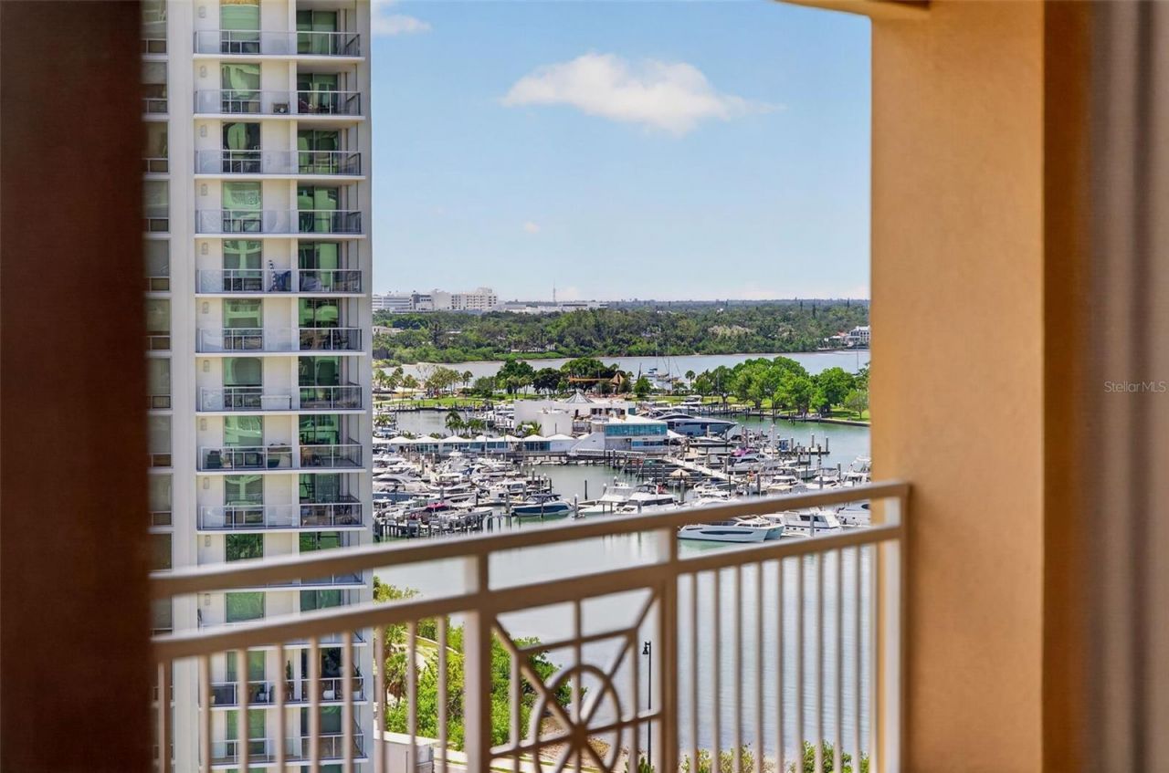 35 Watergate Drive, Unit 1104, Sarasota, FL 34236 Photo