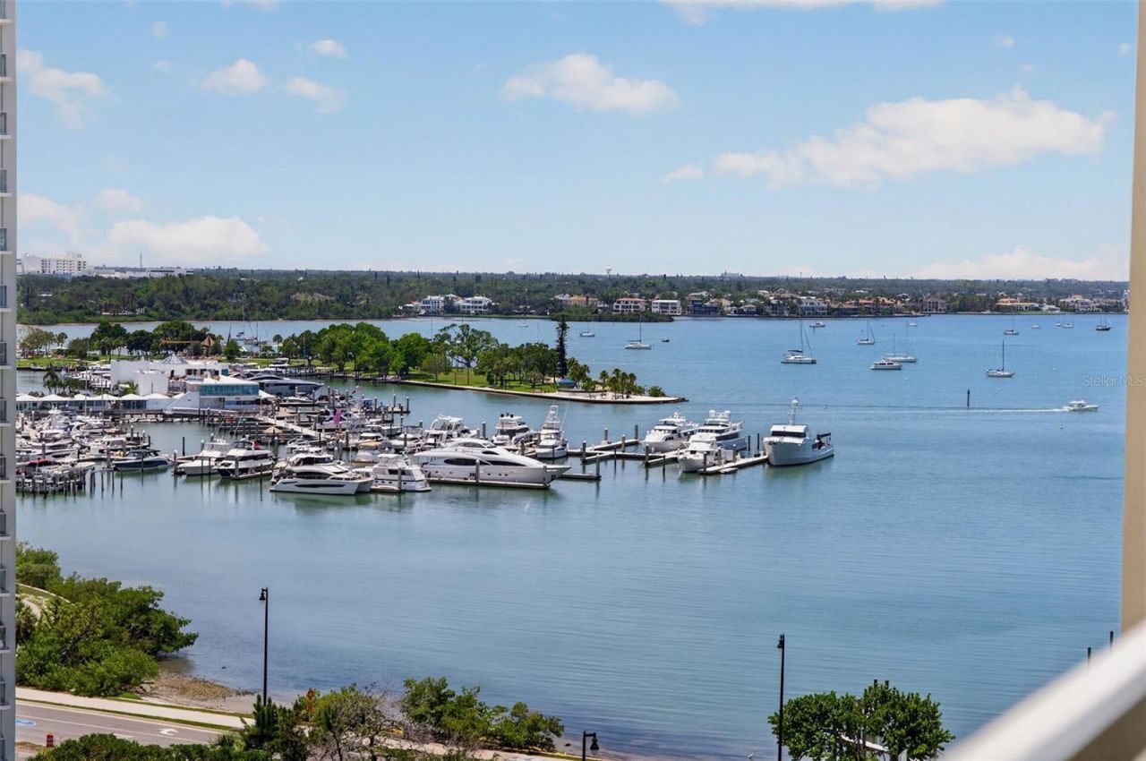 35 Watergate Drive, Unit 1104, Sarasota, FL 34236 Photo