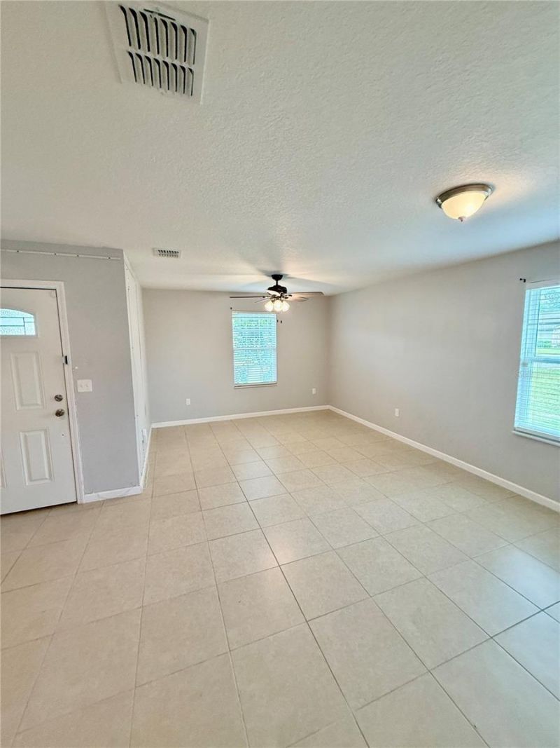 8690 Lake George Circle E, Macclenny, FL 32063 Photo