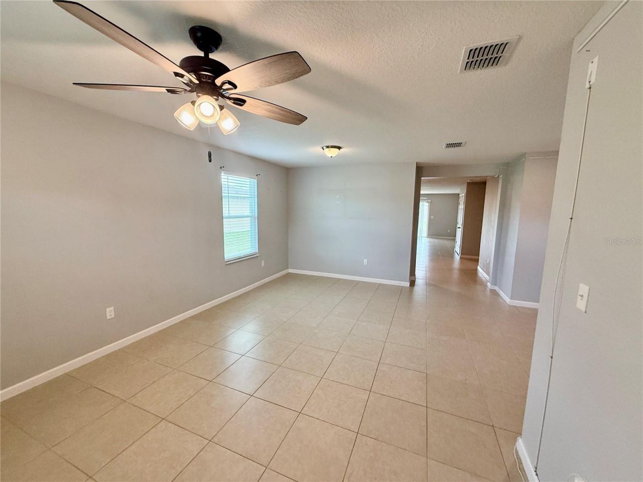8690 Lake George Circle E, Macclenny, FL 32063 Photo