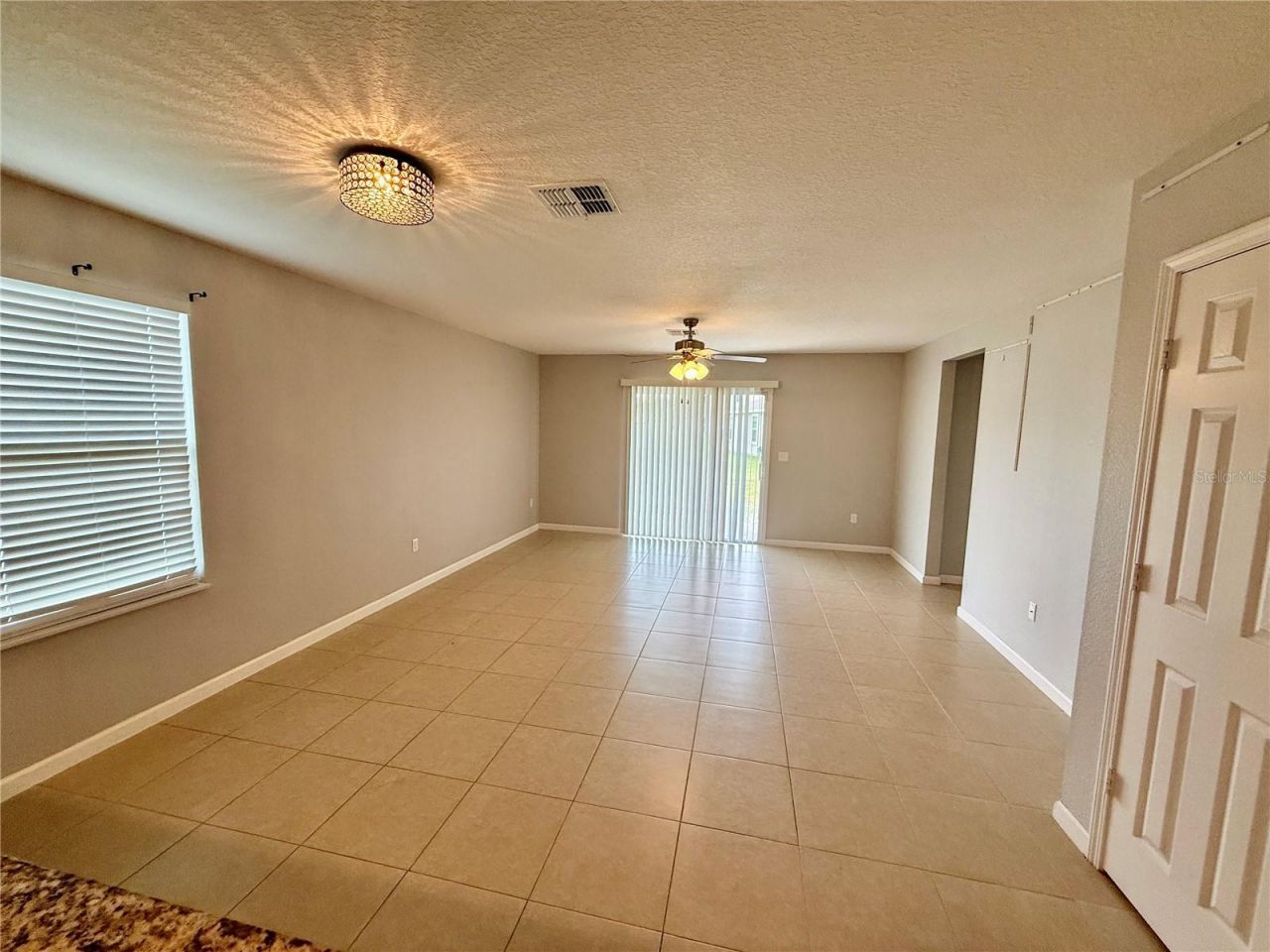 8690 Lake George Circle E, Macclenny, FL 32063 Photo