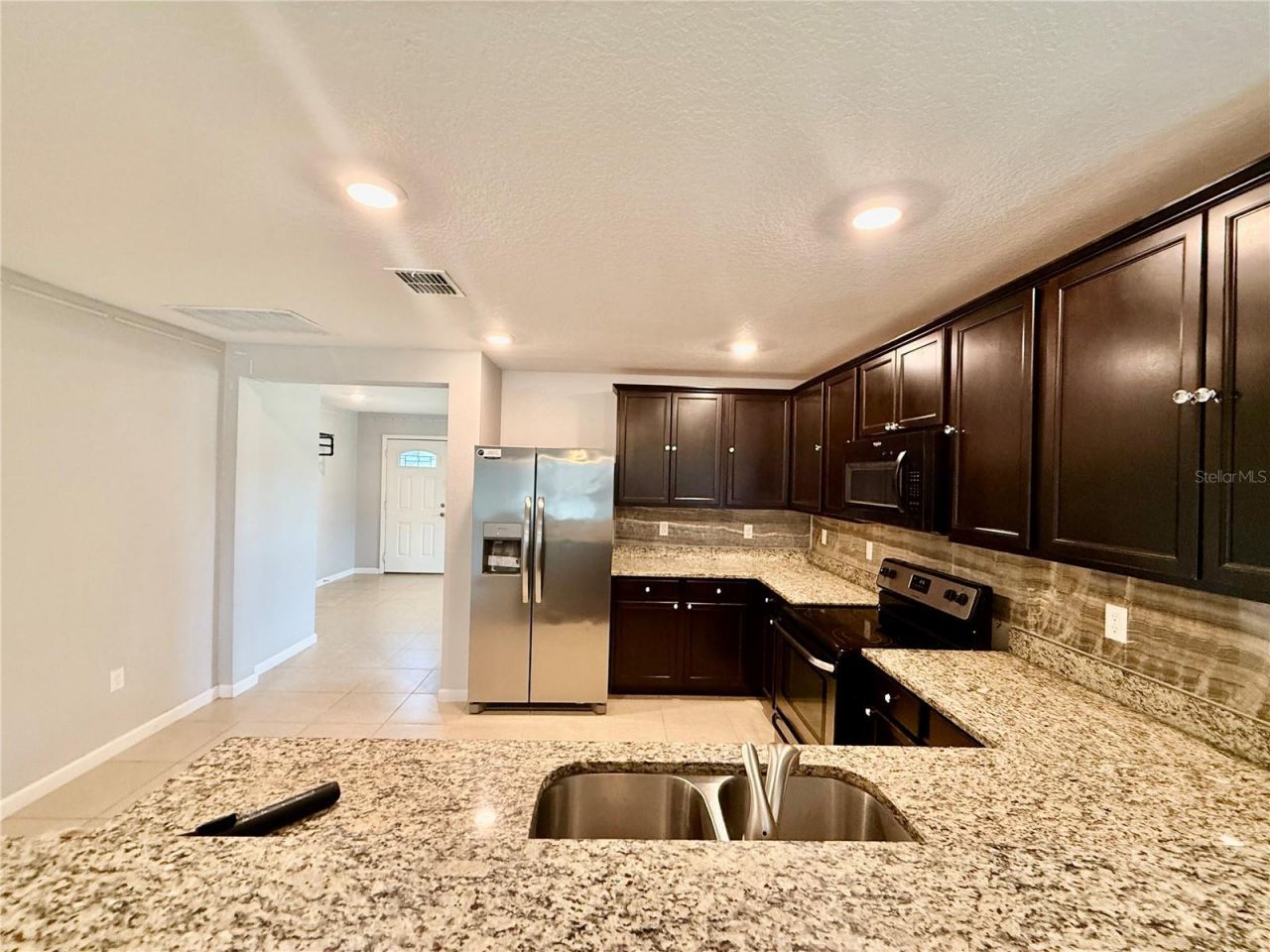 8690 Lake George Circle E, Macclenny, FL 32063 Photo