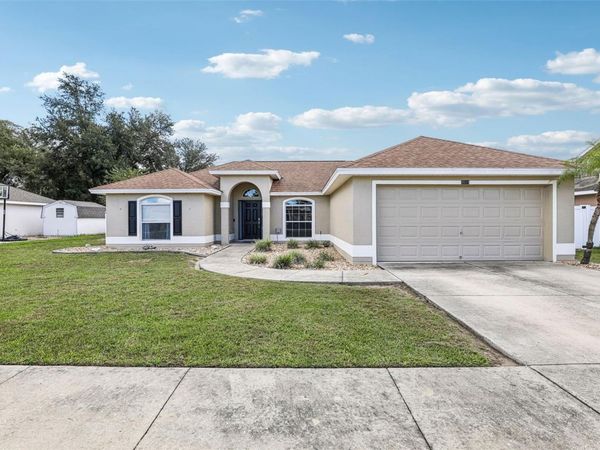 3611 WINDY MEADOW DRIVE , TAVARES, FL 32778