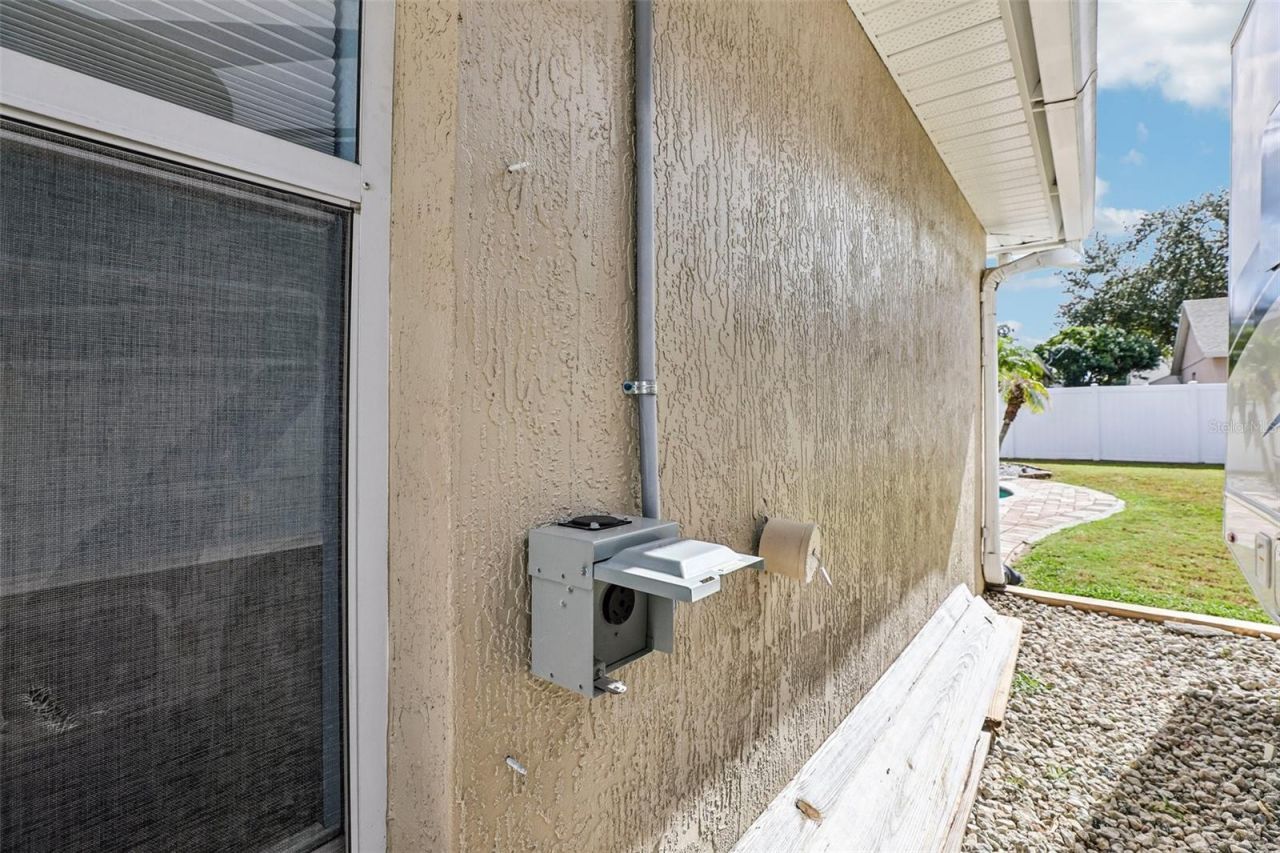 3611 Windy Meadow Drive, Tavares, FL 32778 Photo