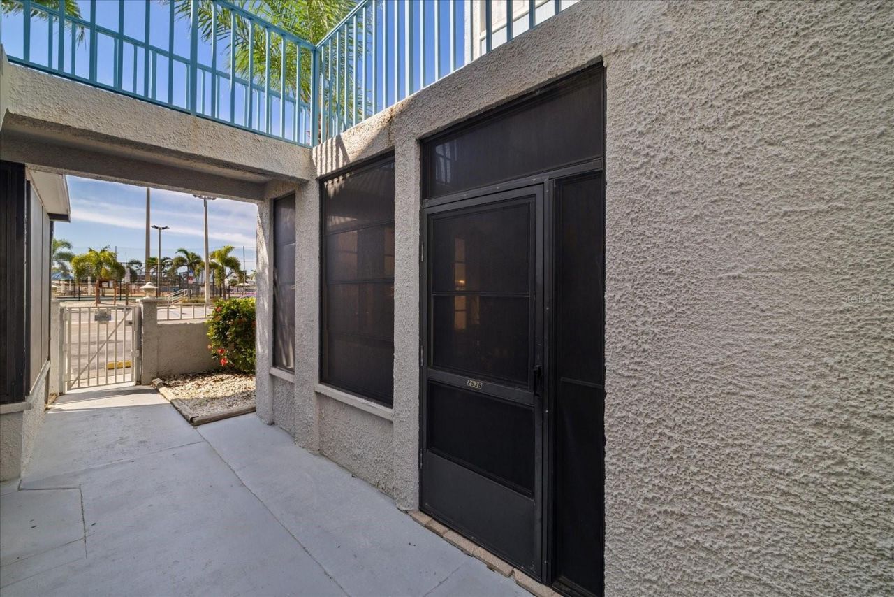 253 Rex Place , Unit B, Madeira Beach, FL 33708 Photo