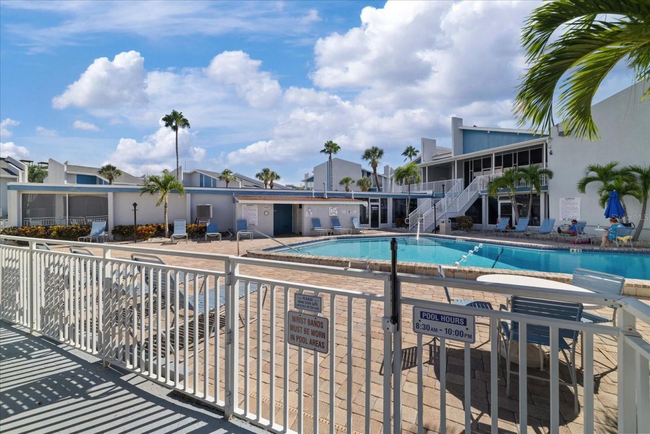 253 Rex Place , Unit B, Madeira Beach, FL 33708 Photo