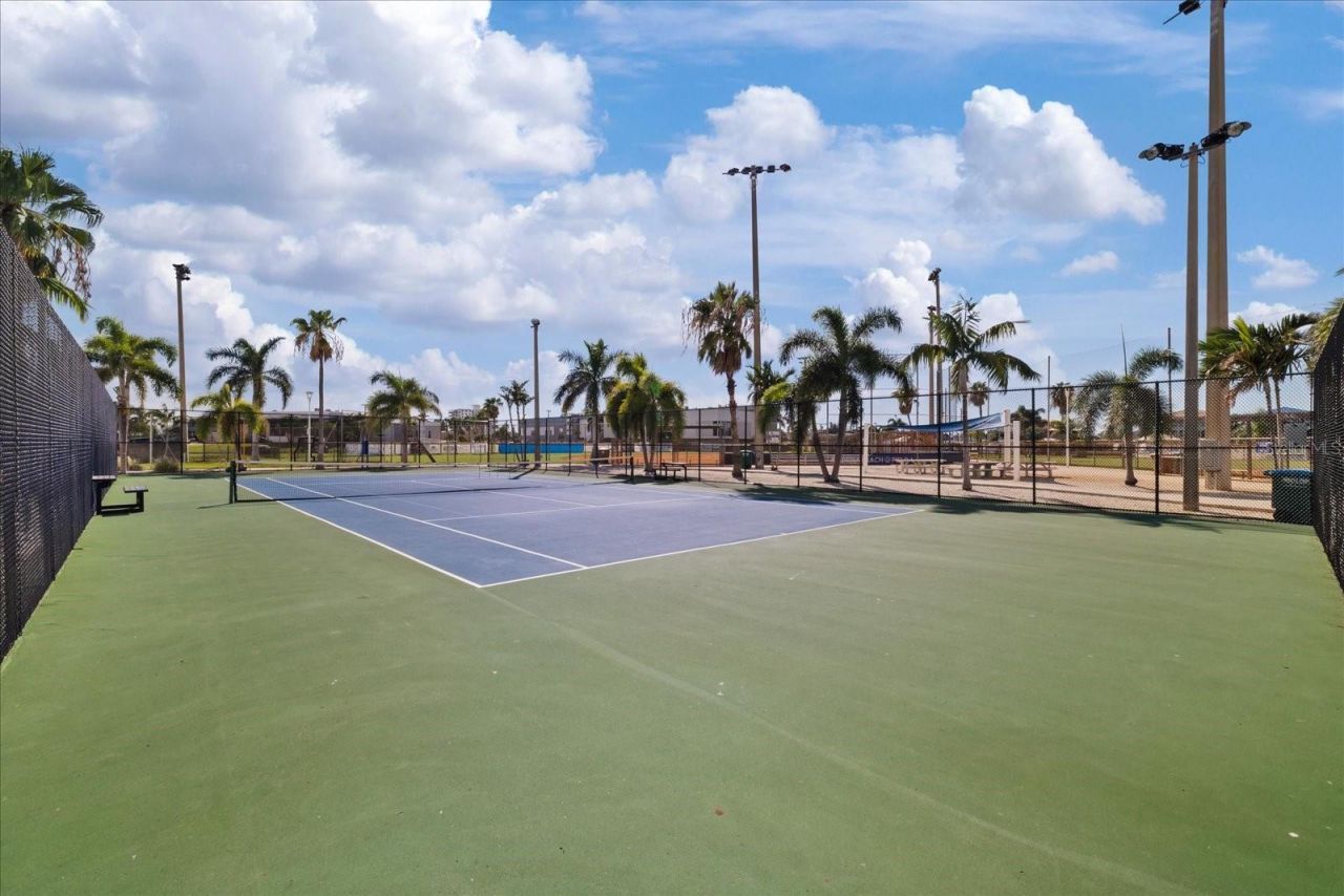 253 Rex Place , Unit B, Madeira Beach, FL 33708 Photo