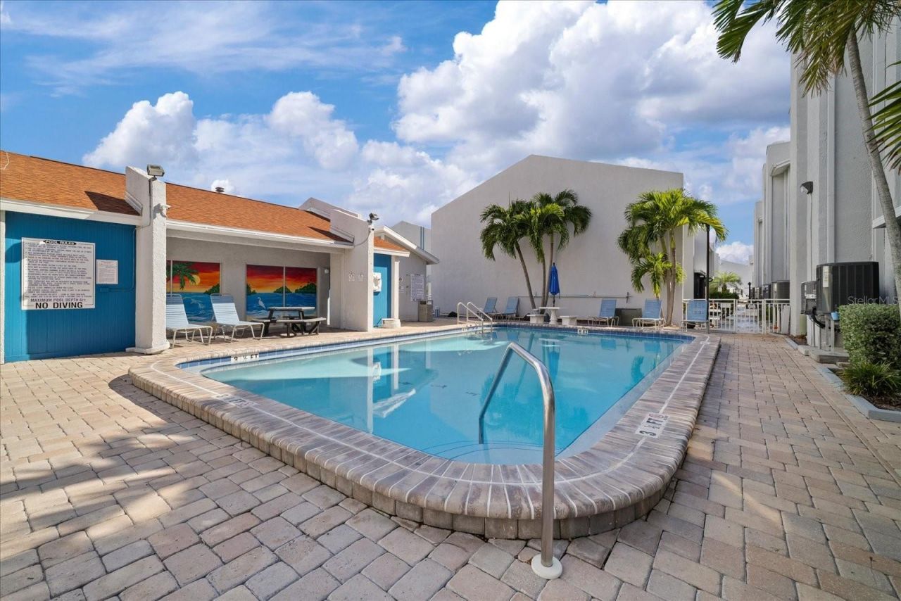 253 Rex Place , Unit B, Madeira Beach, FL 33708 Photo
