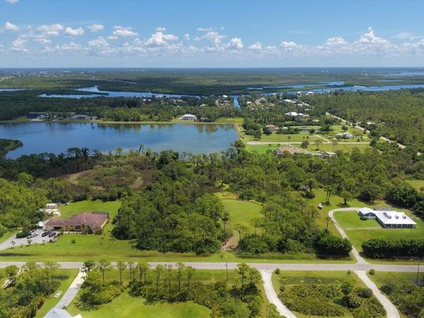 9008 FALCON COURT , VENICE, FL 34293