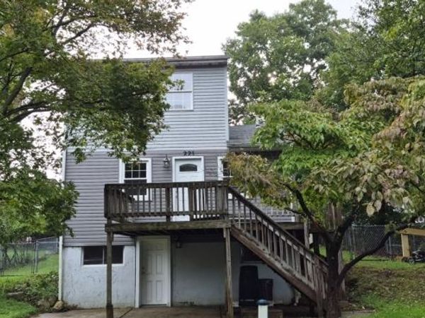 221 Knox Way, Hopatcong, NJ 07843