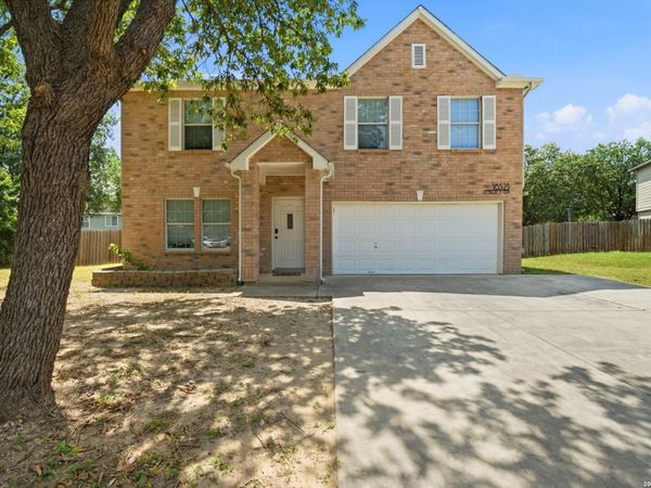 16523 AMBERLY CT, Selma, TX 78154