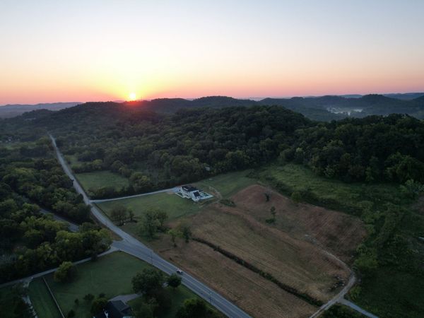 1 Carters Creek Pike , Franklin, TN 37064