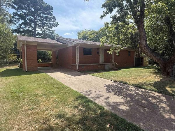 710 N spruce Street , Searcy, AR 72143