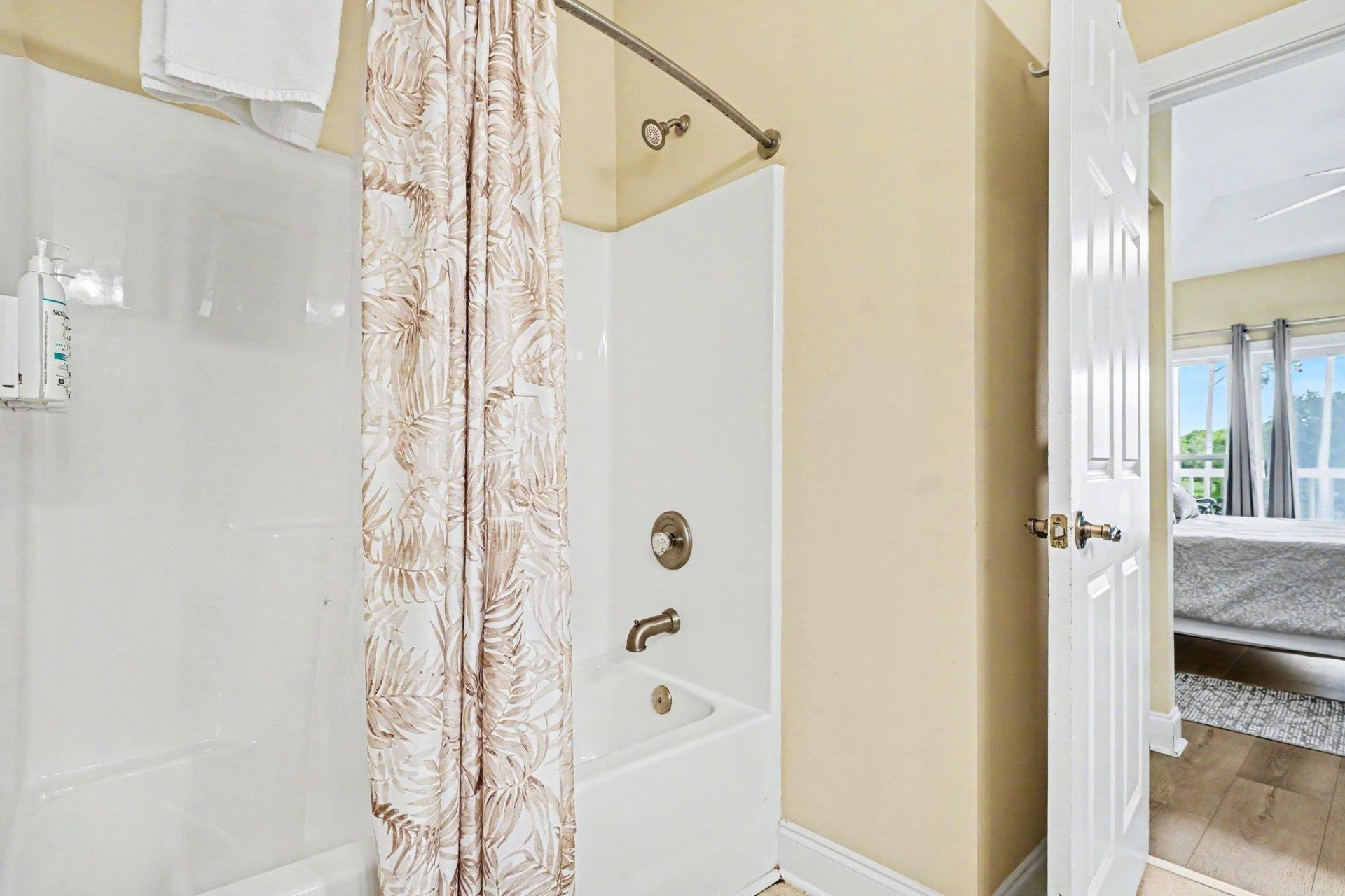 1009 World Tour Blvd.  Photo 14