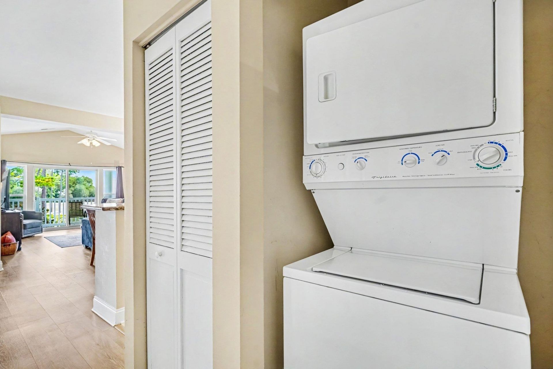 1009 World Tour Blvd.  Photo 21