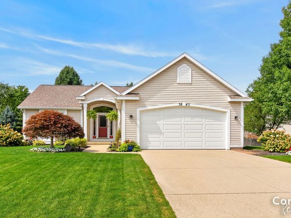 3843 Pine Meadow Drive, Holland, MI 49424
