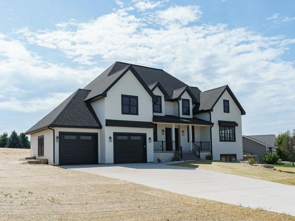 7184 Pfeil Bend Road, Sun Prairie, WI 53590