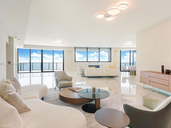 18555 Collins Ave , Unit 1901, Sunny Isles Beach, FL 33160