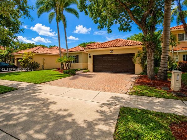1680 NE 35th Ave , Homestead, FL 33033