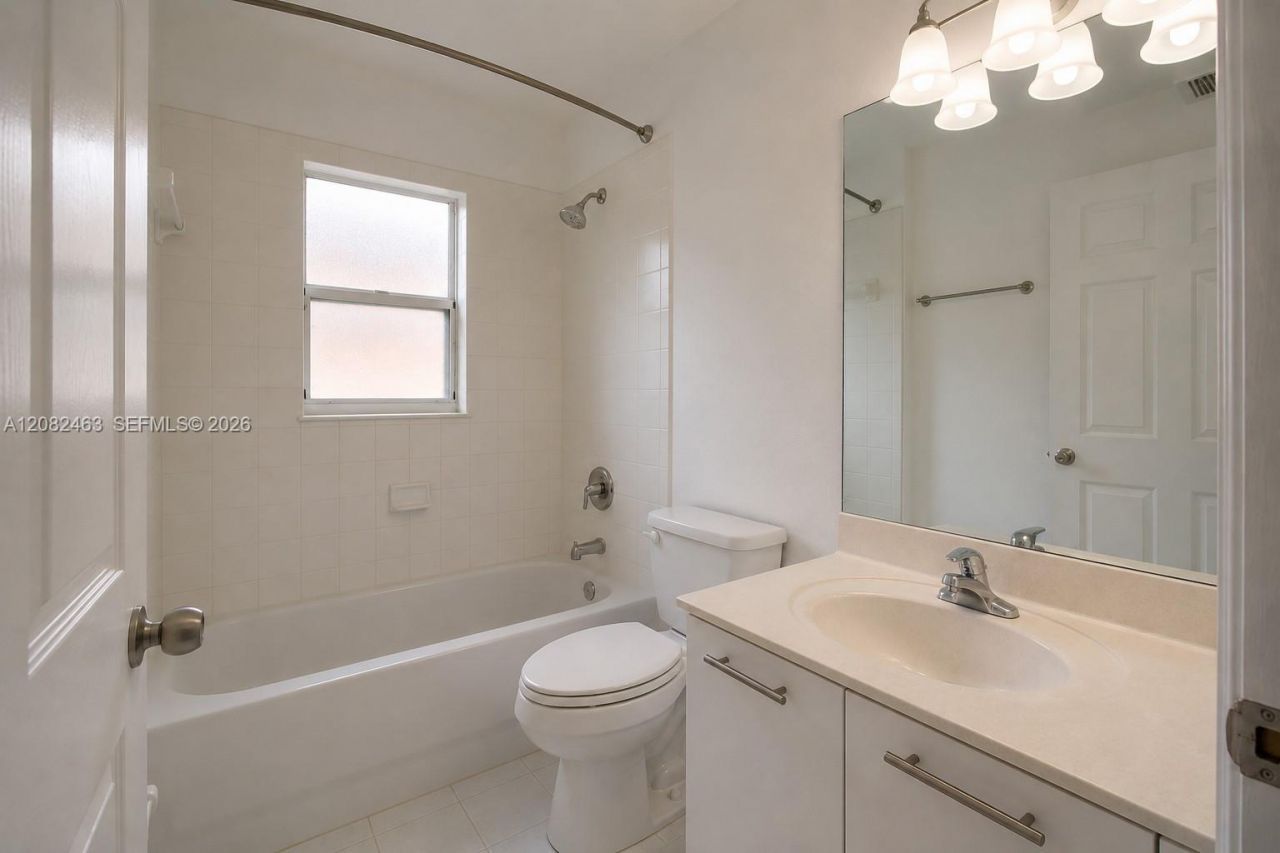 1680 NE 35th Ave, Homestead, FL 33033 Photo