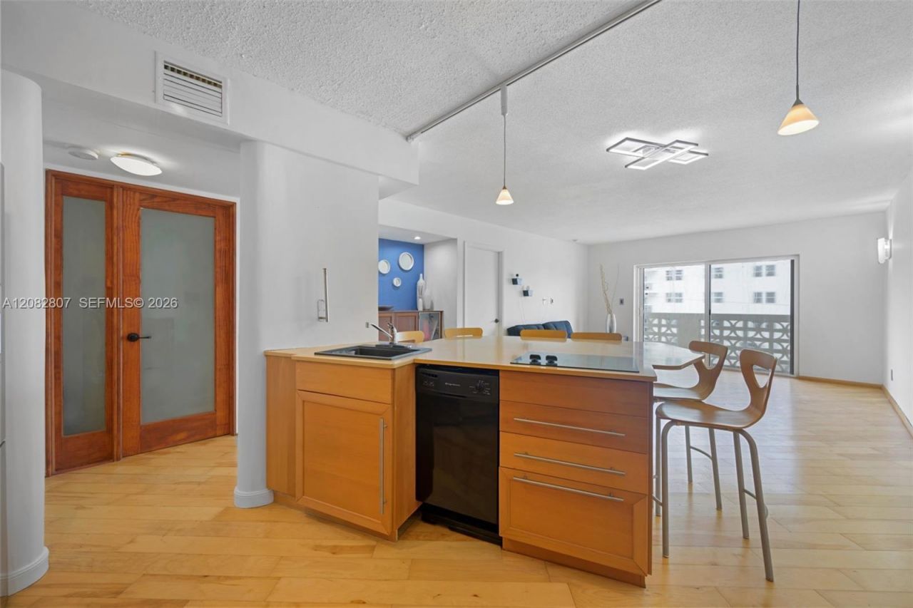 1901 S Ocean Dr, Unit 303, Hollywood, FL 33019 Photo
