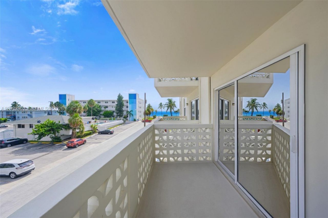 1901 S Ocean Dr, Unit 303, Hollywood, FL 33019 Photo