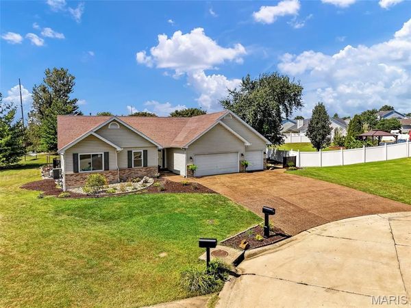 1509 Langrove Drive, O'Fallon, MO 63368