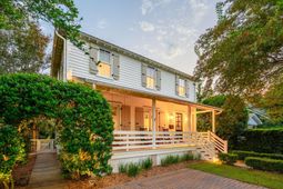 913 Pitt Street photo 4