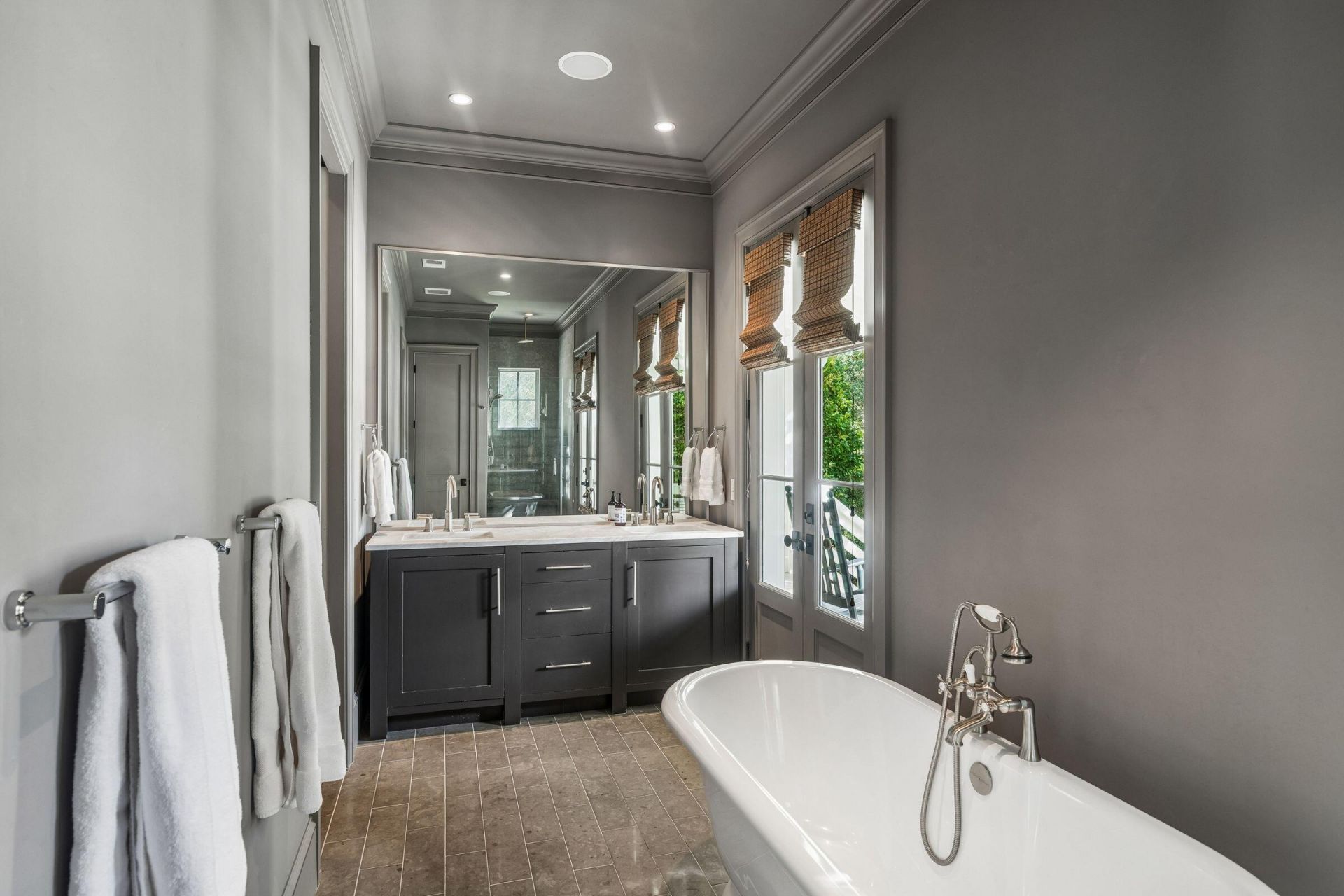 913 Pitt Street Photo 28