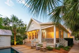 913 Pitt Street photo 4