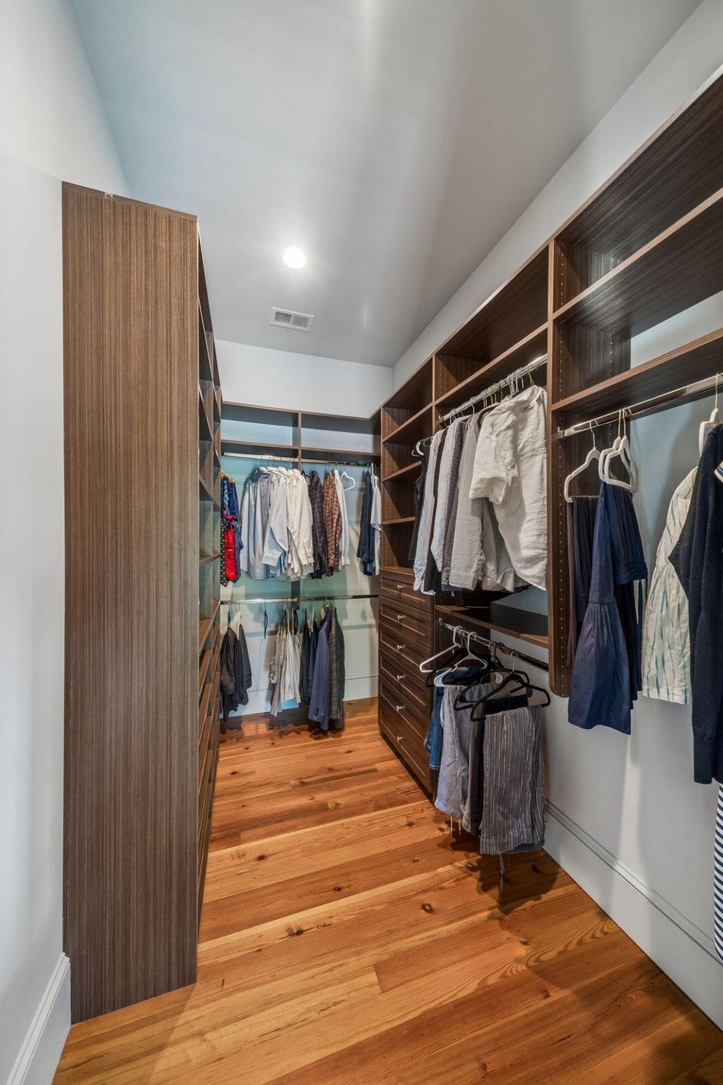913 Pitt Street Photo 34