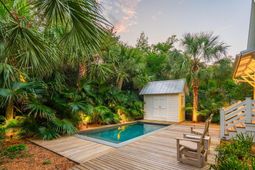913 Pitt Street photo 4