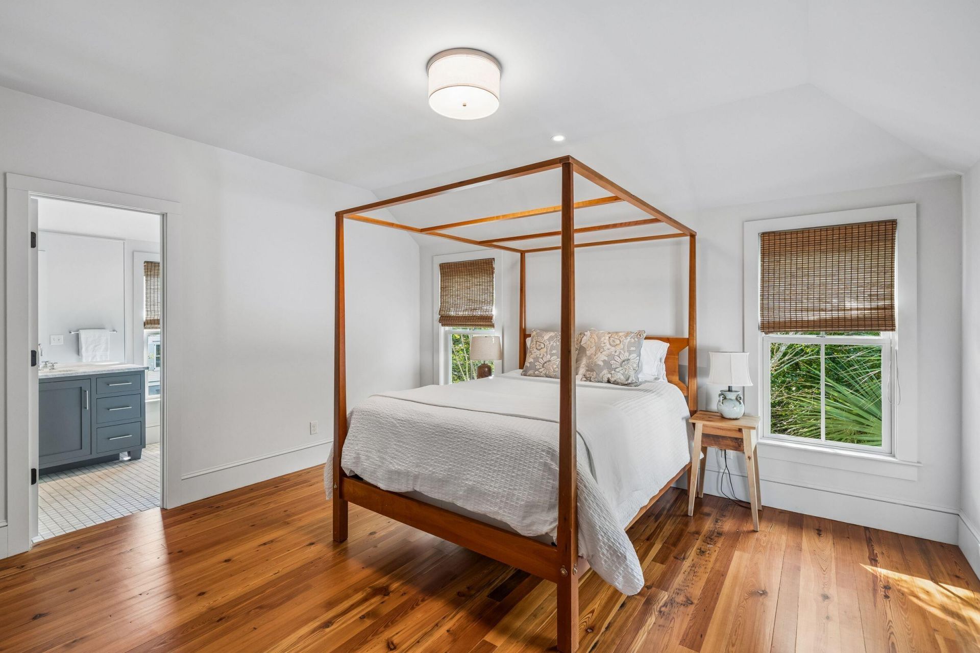 913 Pitt Street Photo 42