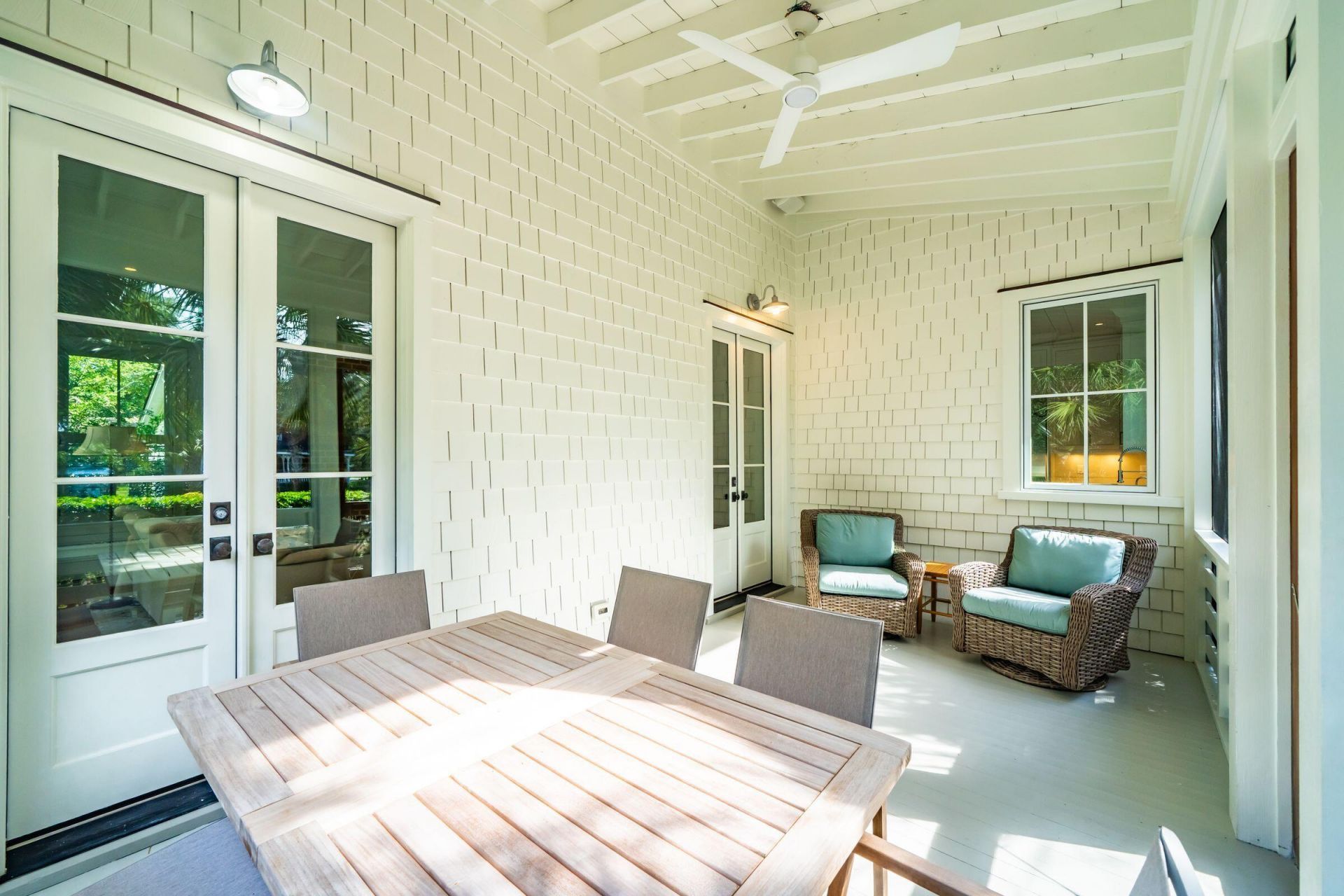 913 Pitt Street Photo 58