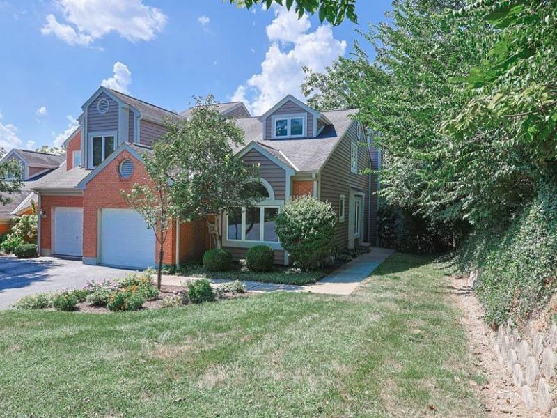 699 Totten Way, Cincinnati, OH 45226 Photo 1