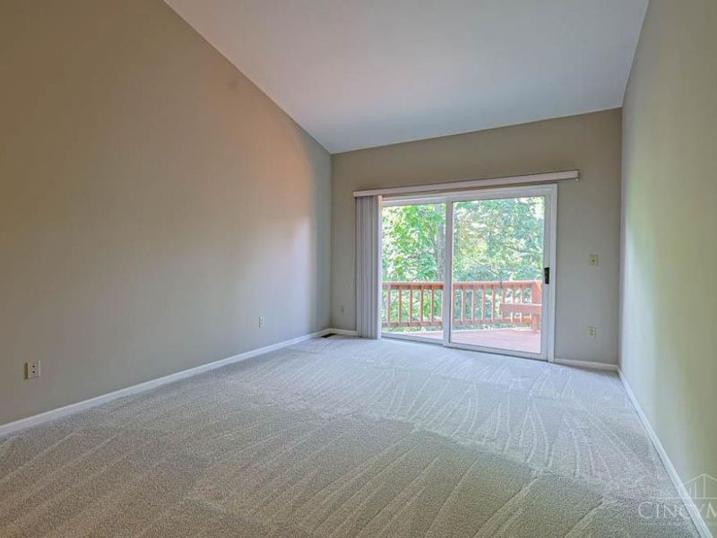 699 Totten Way, Cincinnati, OH 45226 Photo 15