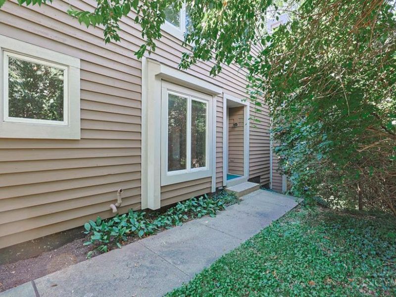 699 Totten Way, Cincinnati, OH 45226 Photo 2