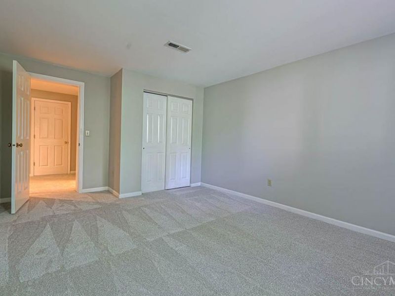 699 Totten Way, Cincinnati, OH 45226 Photo 31