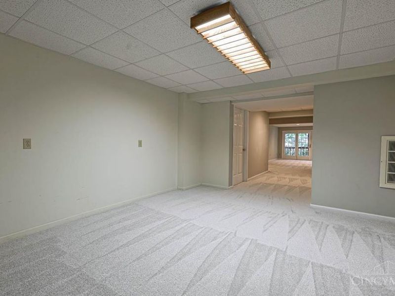699 Totten Way, Cincinnati, OH 45226 Photo 35