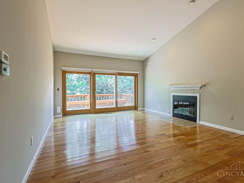 699 Totten Way, Cincinnati, OH 45226 Photo 5