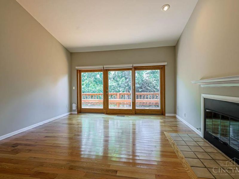699 Totten Way, Cincinnati, OH 45226 Photo 6