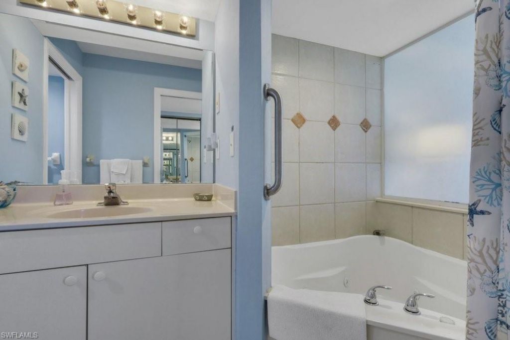 8771 Estero Blvd , Unit 906, Bonita Springs, FL 33931 Photo