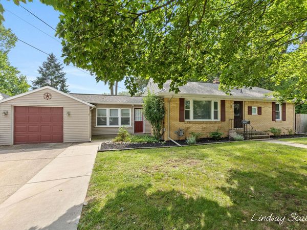 660 Everglade Drive SE, Grand Rapids, MI 49507