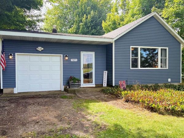 73271 County Road 380, South Haven, MI 49090