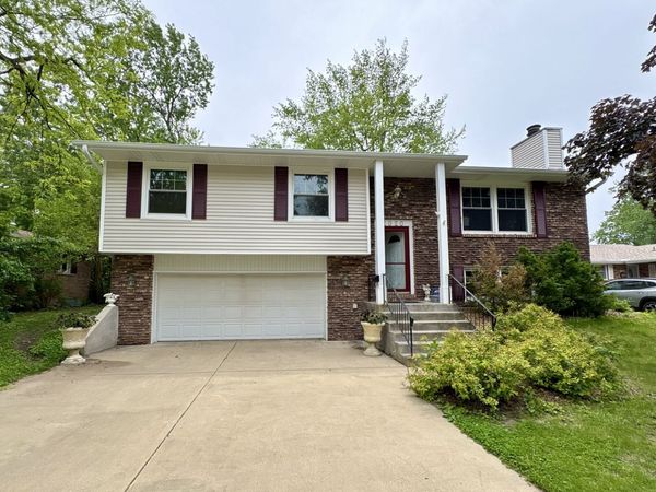 2020 W Calista Street , Kankakee, IL 60901