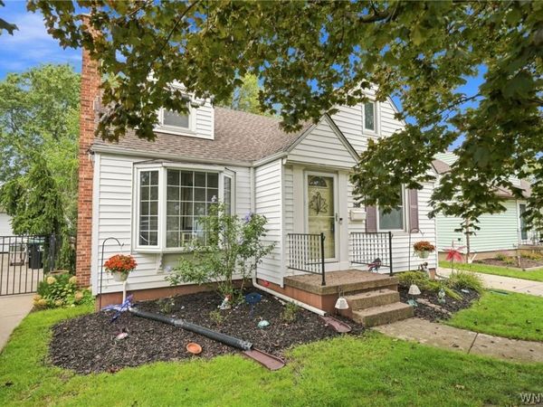 283 Wrexham Court N, Tonawanda, NY 14150