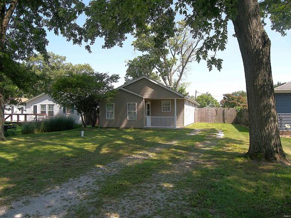 54 EMS D24b Lane, Syracuse, IN 46567