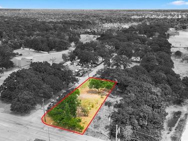 2000 Dowdy Ferry Road, Dallas, TX 75217