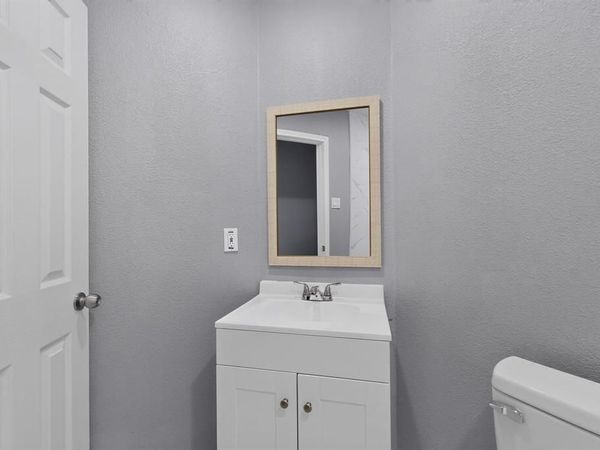 200 Opal Street , Saginaw, TX 76179